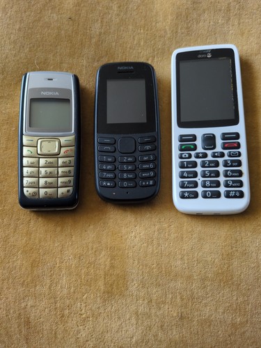 Lot old mobile phones - 3,