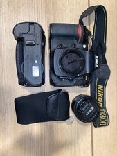 Nikon D300 12.3MP Digital SLR