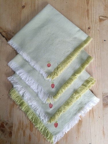 Cottagecore pale green cotton - green,