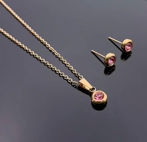 Women gold tone round - tone,