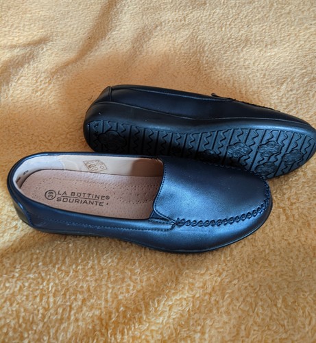 Black flat shoes size - black, 6