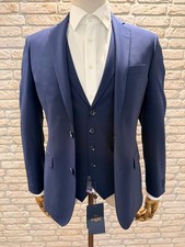 Magee 3 Piece Suit 38R 34W