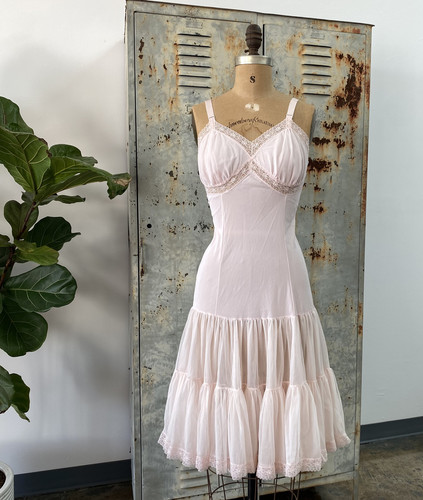 Vintage 1940s pink - vintage,
