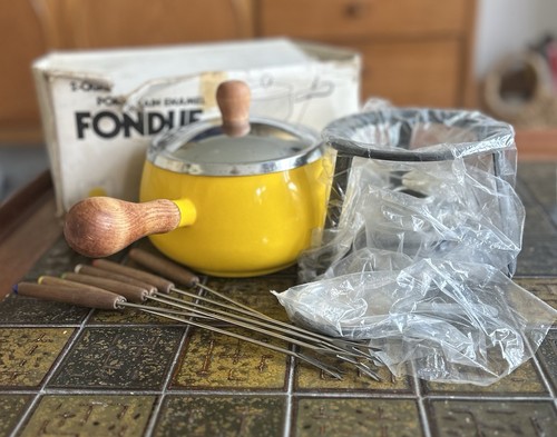 Vintage unused yellow fondue - yellow,