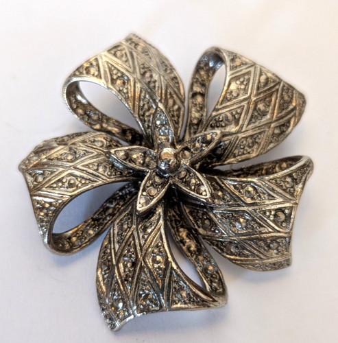 Vintage retro silver tone - vintage,