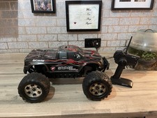 HPI Savage Flux 6s 1/8 Scale Brushless Truck RC Really Fast Has Radio Gear & Box