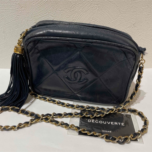 Chanel black lambskin quilted - black,