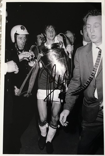 Johan cruyff signed 12x8 image - cruyff,