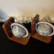 Gorgeous Vintage Globe Shaped