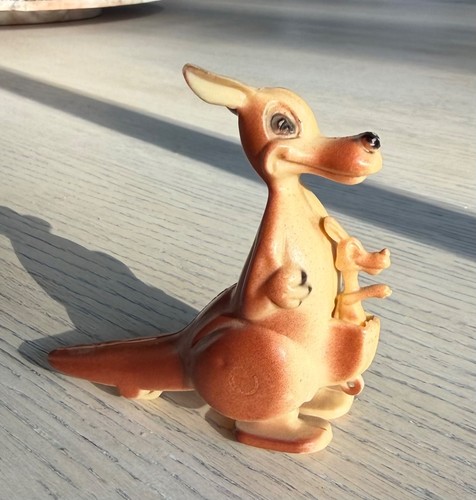 Vintage 1960 kangaroo - vintage,