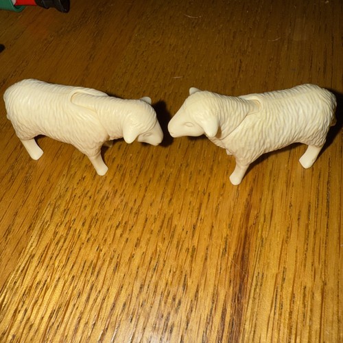 Playmobil sheep farm - x2,