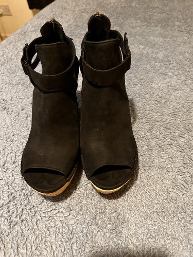 Ugg black open toe - open-toe, ankle