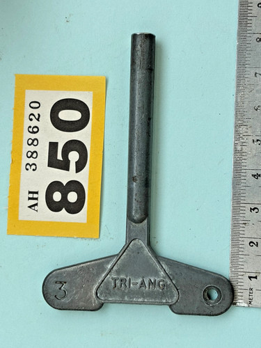Tri ang key - no.,