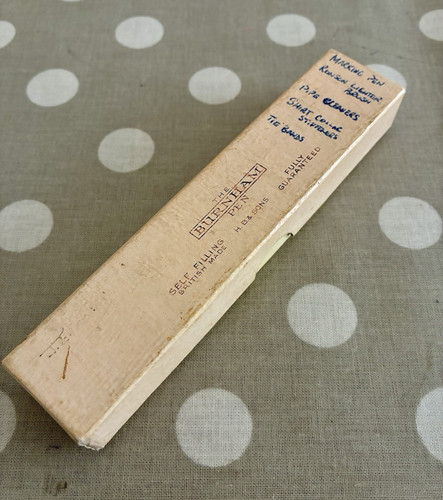 Vintage the burnham - pen, empty