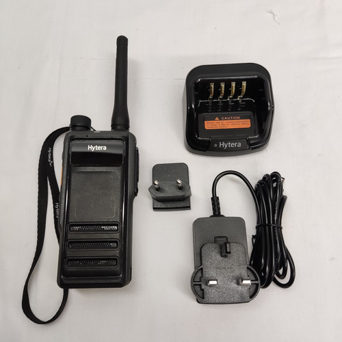 Hytera hp605 uhf two - um,