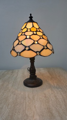 Tiffany style table lamp