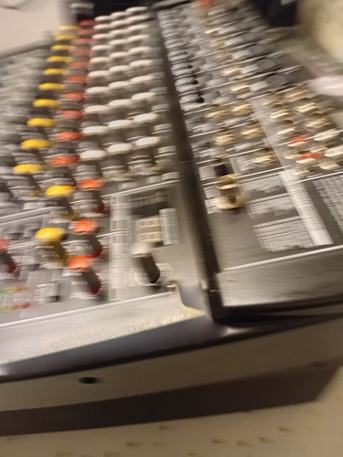 Mixer amp 1000 watts - , pulse