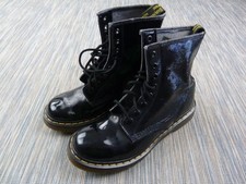 Dr Martens Boots Womens UK 6.5 Black Patent Leather 8 Holes Lace Up 11821