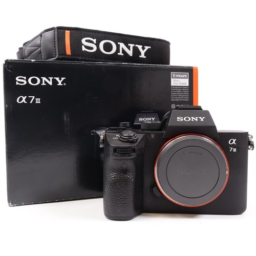 Sony iii digital mirrorless - a7,