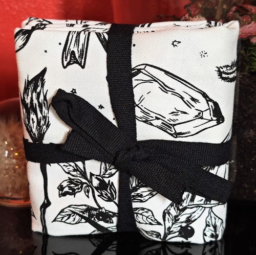 Witch casket 100 cotton altar - witch,