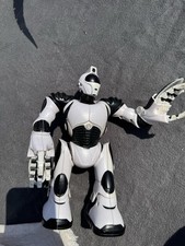 Large WowWee Robosapien V2 2005, no remote - untested