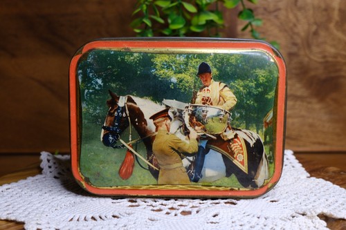 Vintage military horse tin - military,
