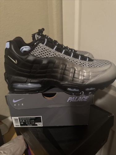 Size palace x nike - x,