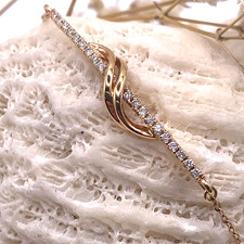 18K Gold Diamond Bracelet