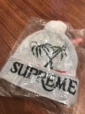 Supreme Bobble Hat