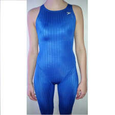 SPEEDO AQUABLADE KNEESKIN SIZE