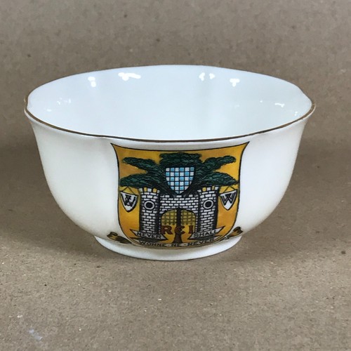 Goss reigate crested dish - crested,