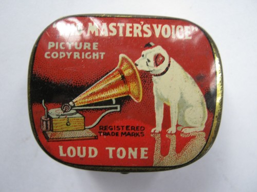 His masters voice loud - voice,