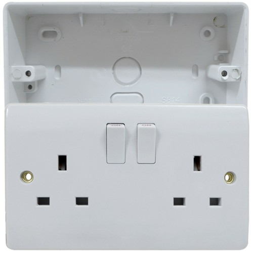 Gang amp wall - amp, socket