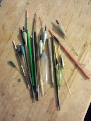 Broken floats float parts - ,