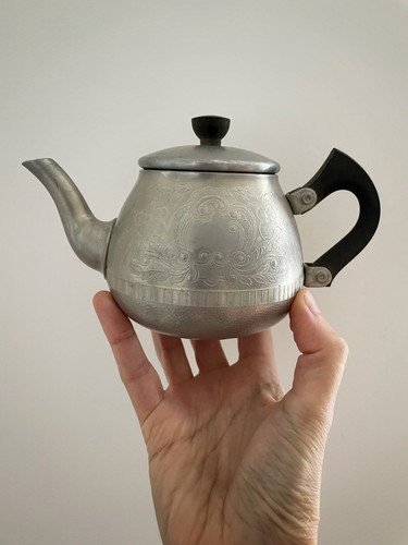Vintage swan cup - swan, teapot