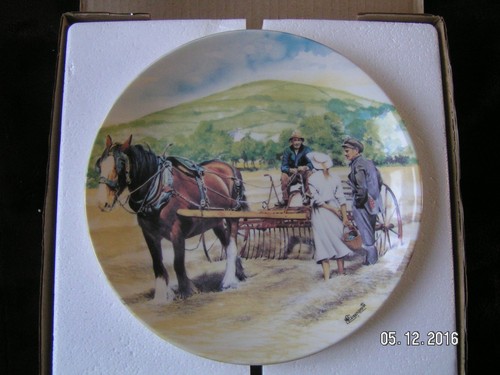 Danbury mint bone china - danbury,