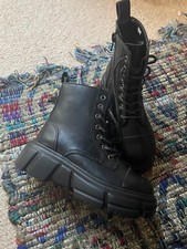 Steve Madden black faux