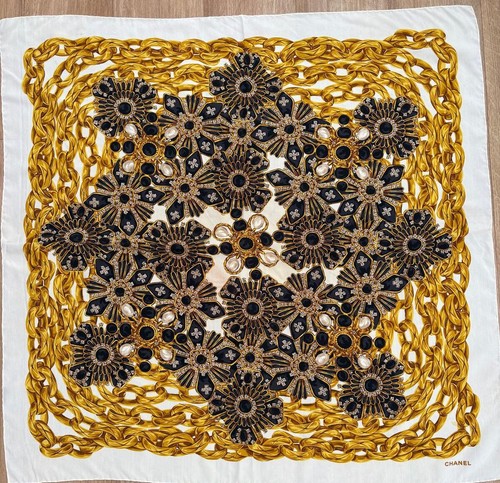 Chanel square silk scarf - silk,