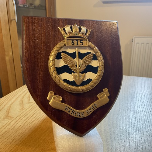 Wall plaque shield hand - wall,