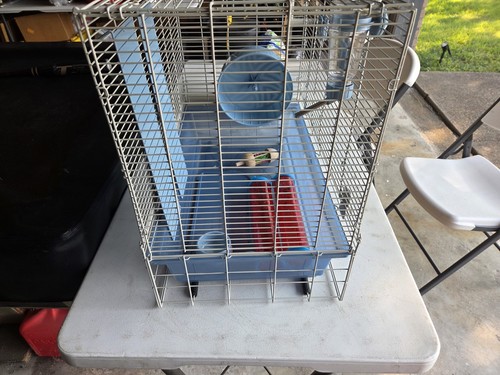 Small hamster cage - small, basic