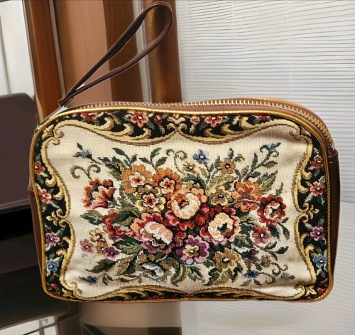 Vtg 50s floral carpet - vtg,