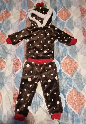 Christmas pudding outfit size - pudding,