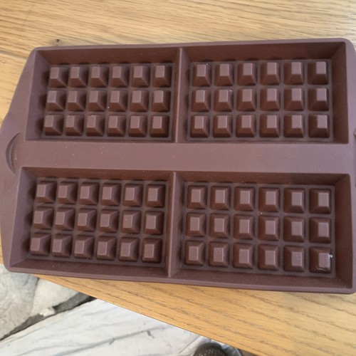 One genuine tupperware - one,