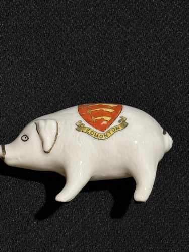 China pig with crest side - pig,