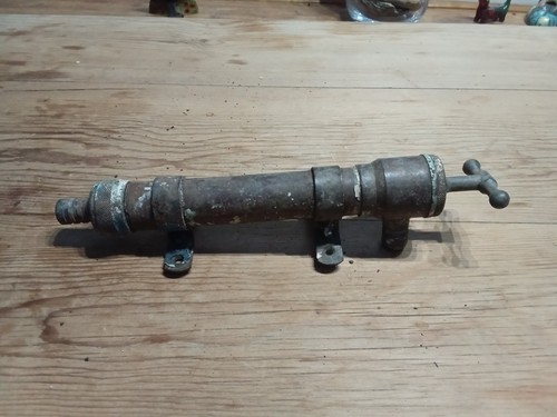 Old vintage brass pump thames - vintage,