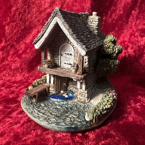 Lilliput lane collectible - lane,