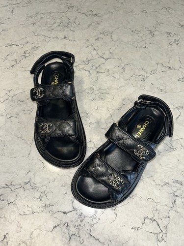 Chanel women black quilted - chanel,