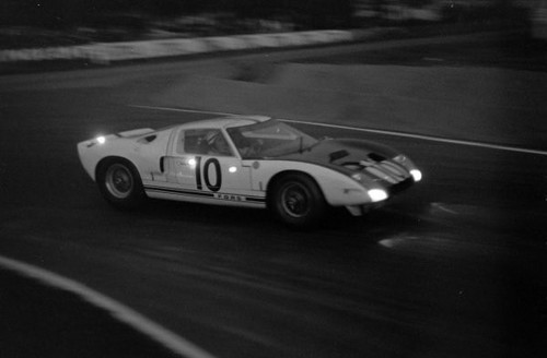 Bruce mclaren phil hill - phil,