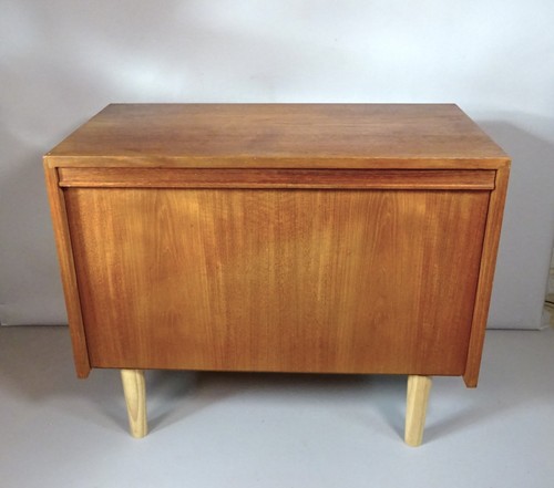 Mid century retro vintage - mid,