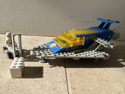 Lego vintage space cruiser - lego,